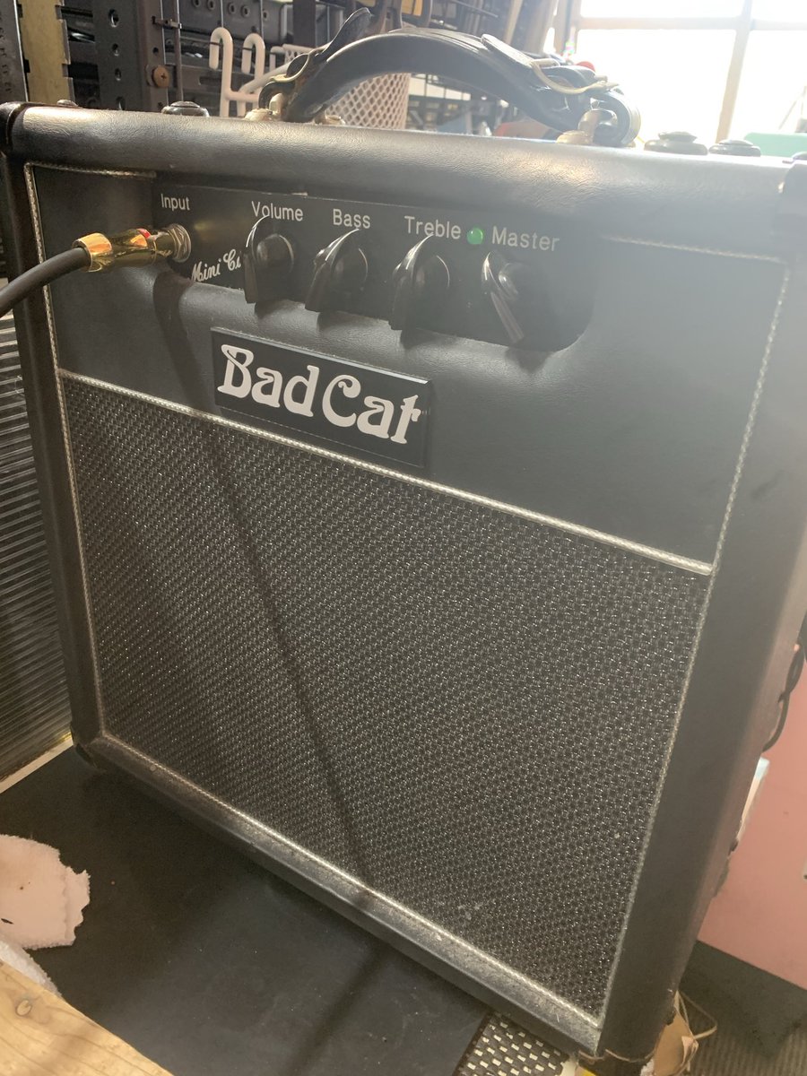 Guitars & Amps ROCKY tweet media