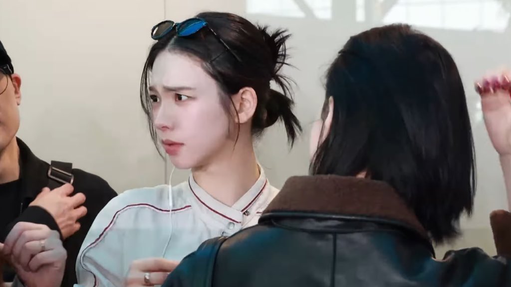 𝙛𝙞𝙫𝙚 ྀི tweet media