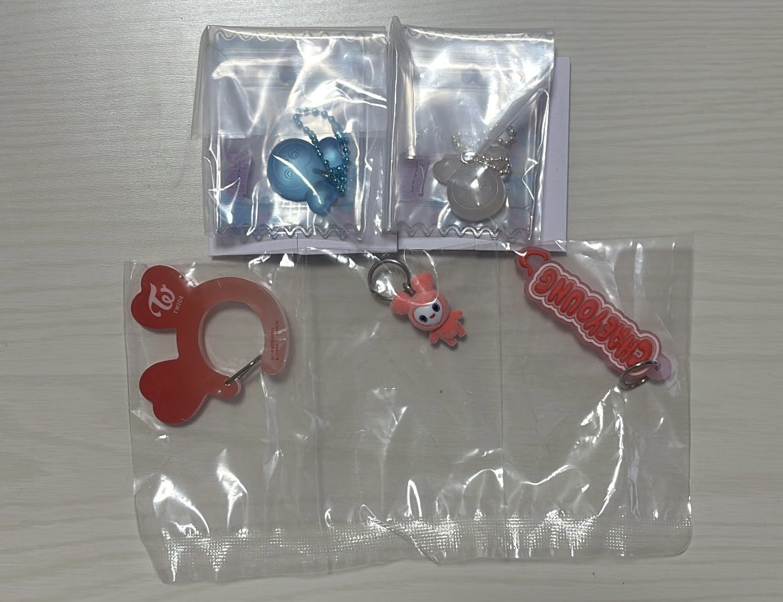 よん*｡꣑୧ ˚⟡.• tweet media