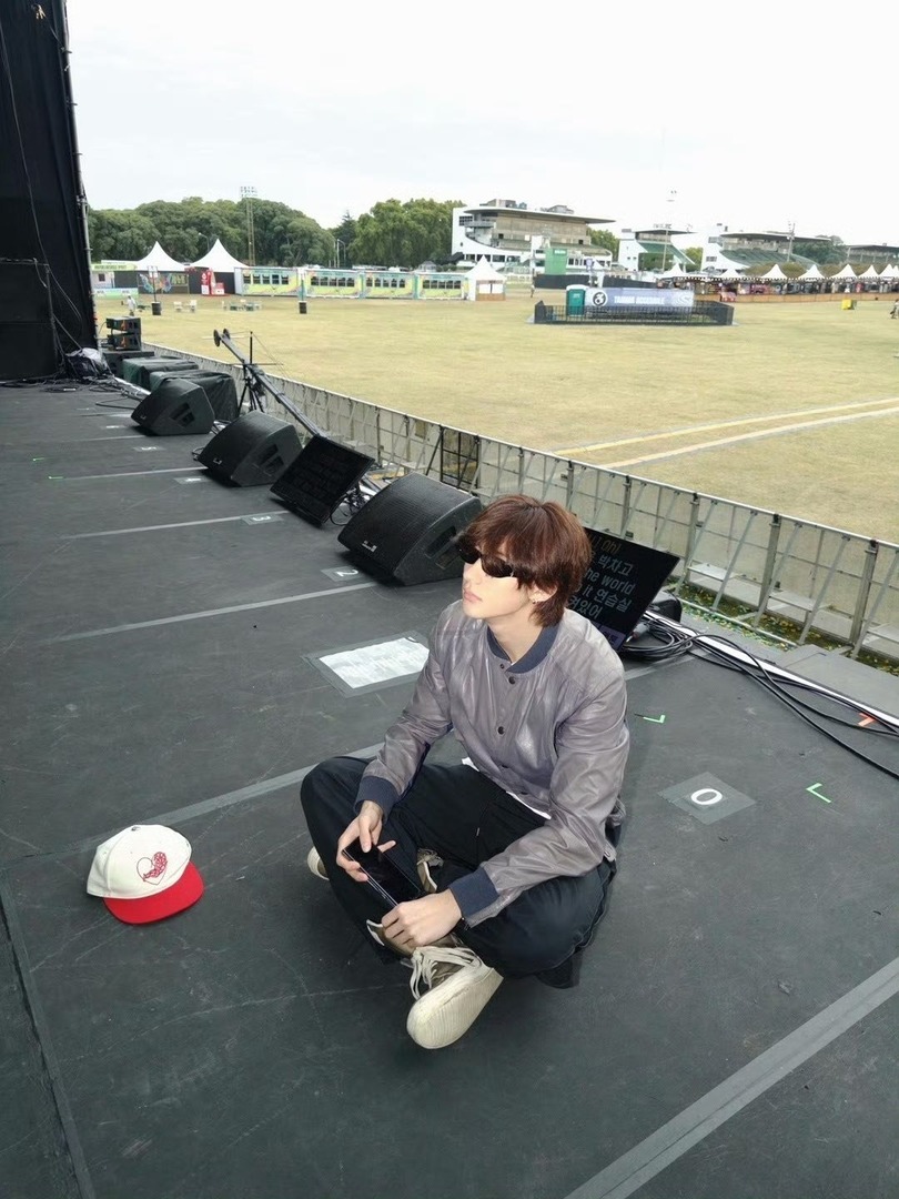 Woodsy Corner. tweet media