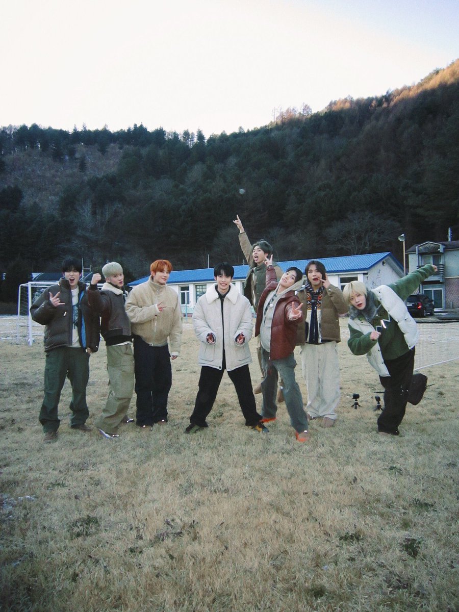 잰뿡#J tweet media