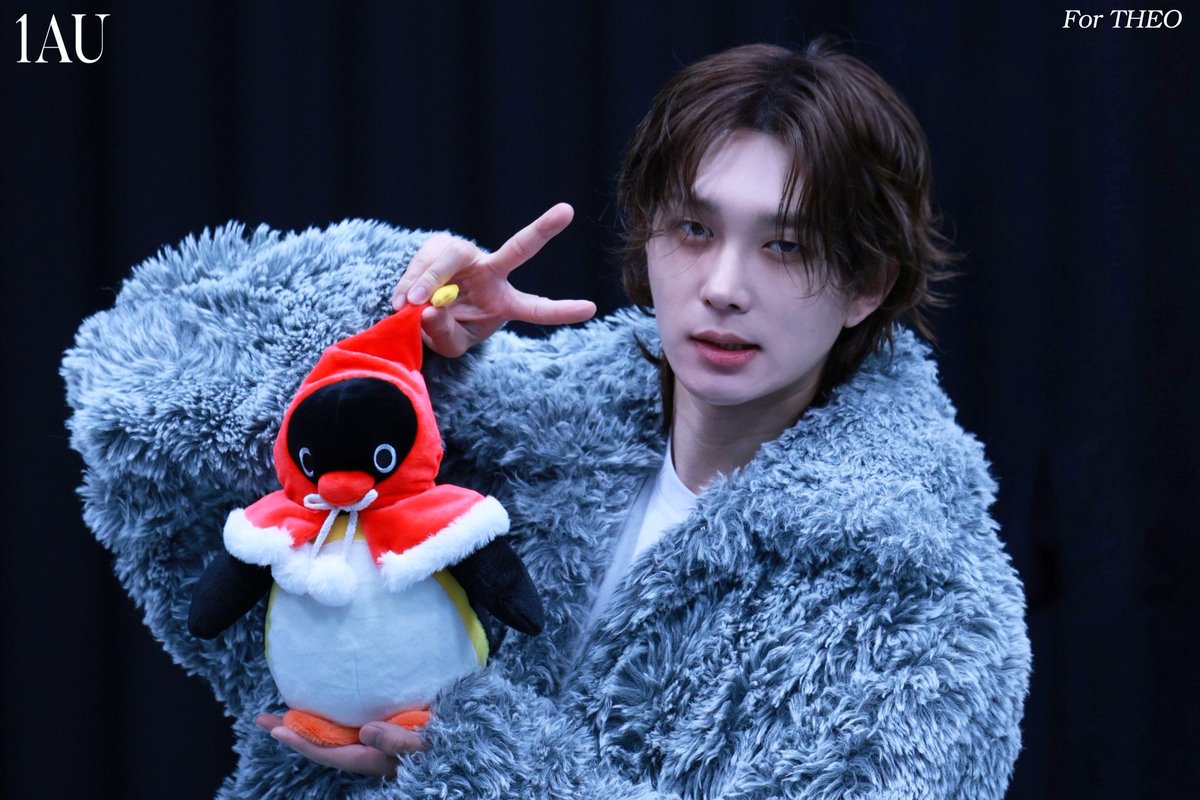 𝟏𝑨𝑼 tweet media