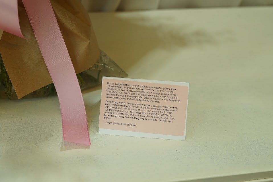 Somin, congratulations on your solo debut! May your new journey bloom as beautifully as these flowers. I'm always here rooting for you. Love you! 💗