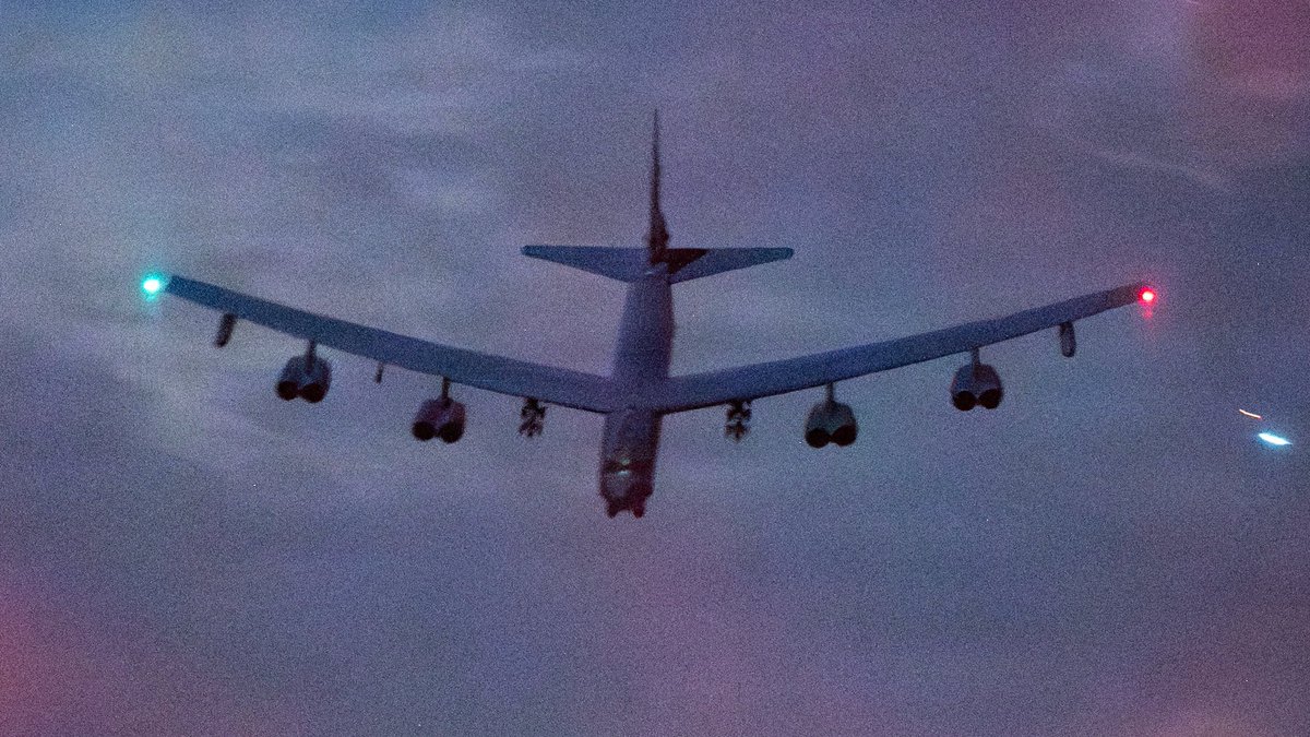 ᴅᴇᴡ tweet media