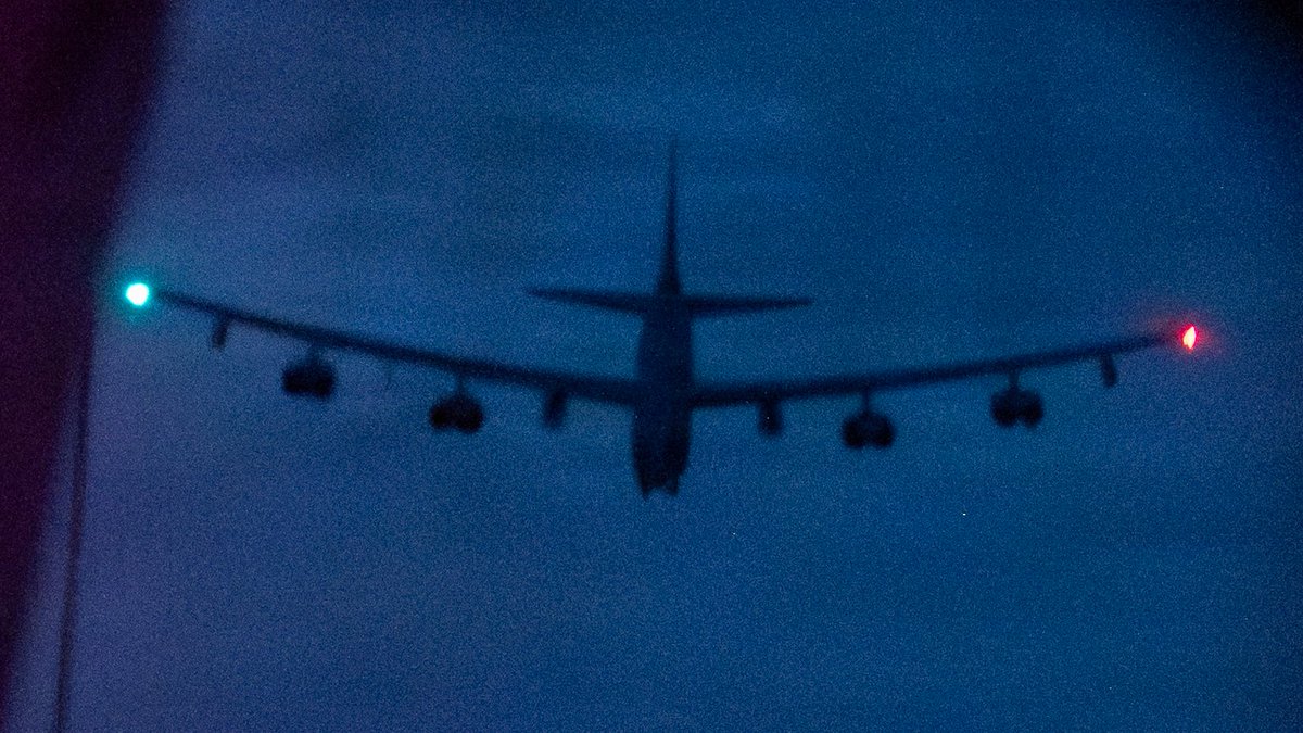 ᴅᴇᴡ tweet media