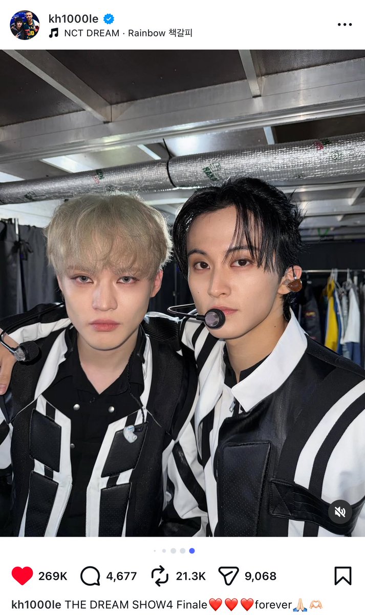 line ★★⁶⁵ tweet media