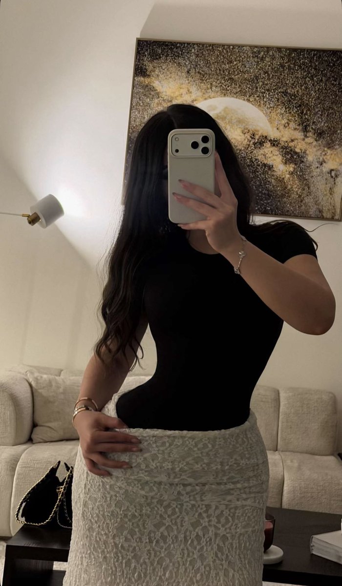 R E E M •• tweet media