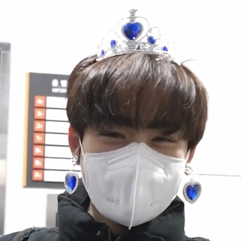 🪨슽똔🍩²⁶밤 ➡️ 토리📚🏀 tweet media