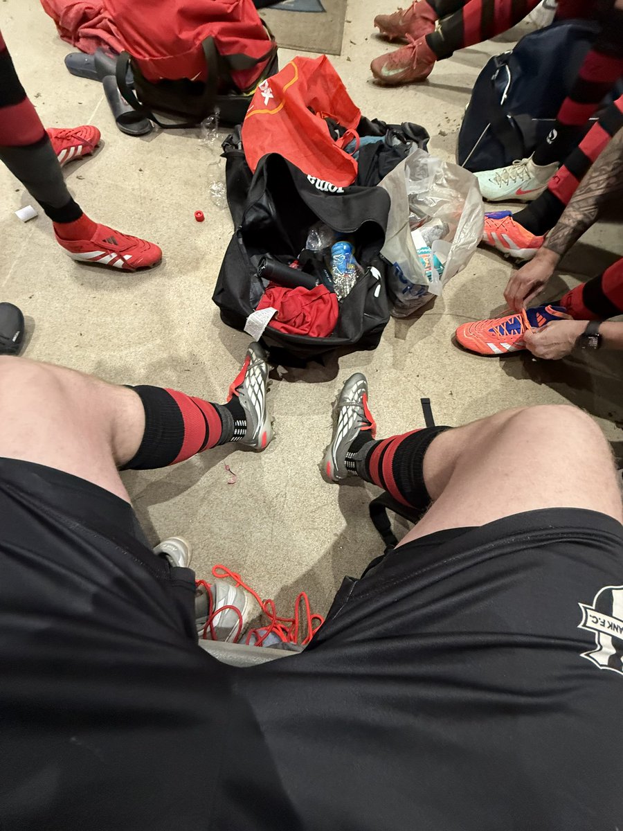 masterlloyd tweet media