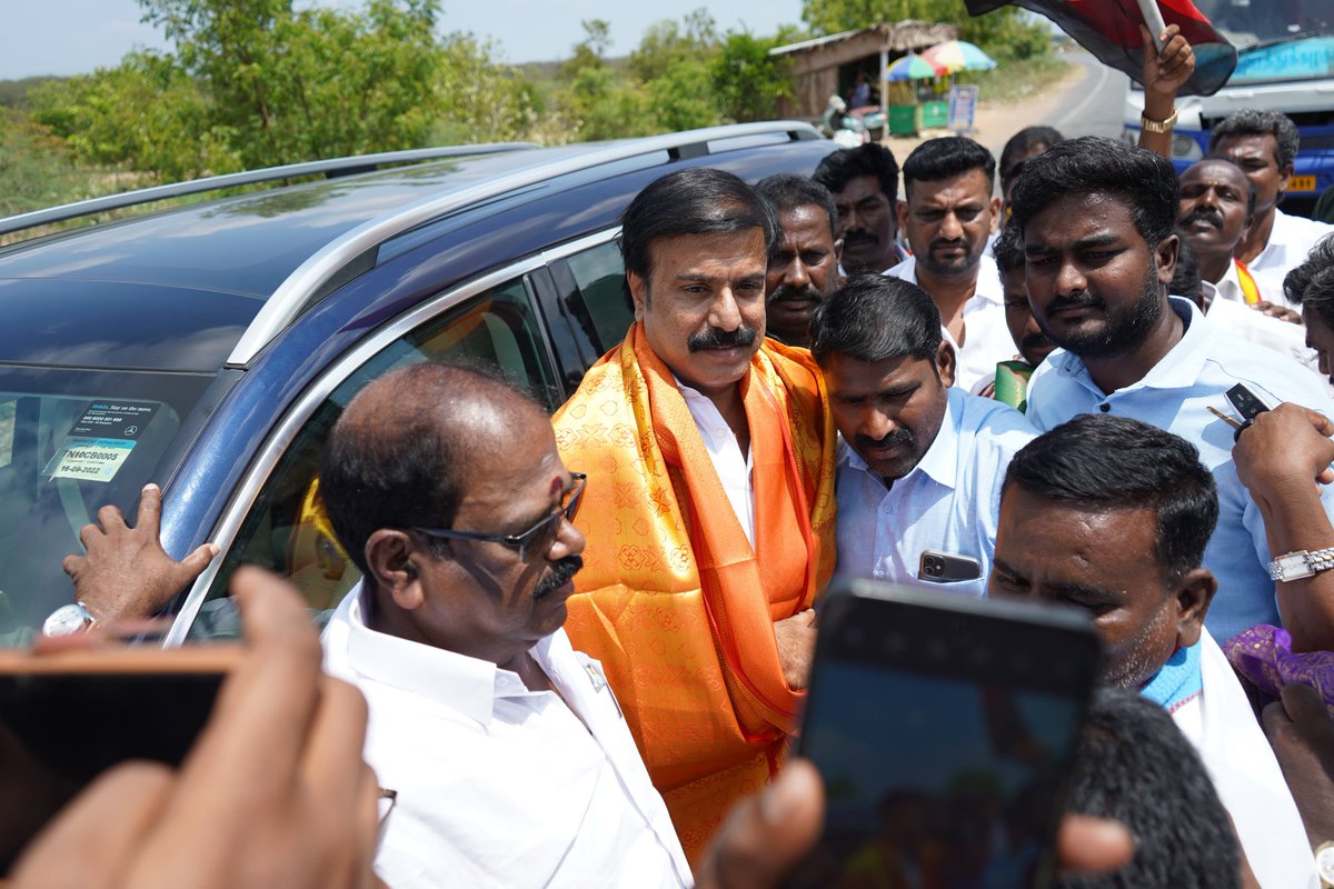 lksudhish's tweet image. இன்று விருத்தாசலத்திற்கு தேர்தல் பணிகளை பார்வையிட வந்த பொழுது, தேமுதிக மற்றும் கூட்டணி கட்சி நிர்வாகிகள் அளித்த உற்சாகமான வரவேற்பு எனக்கு பெரும் ஊக்கமாக அமைந்தது.

இந்த அன்பும் ஆதரவும் நமது வெற்றிக்கான நம்பிக்கையை மேலும் உறுதிப்படுத்துகிறது.

#Dmdk #Vuruthachalam #captain