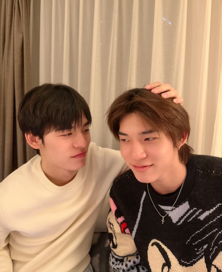 hanni ★ | teeteepor ♡ tweet media