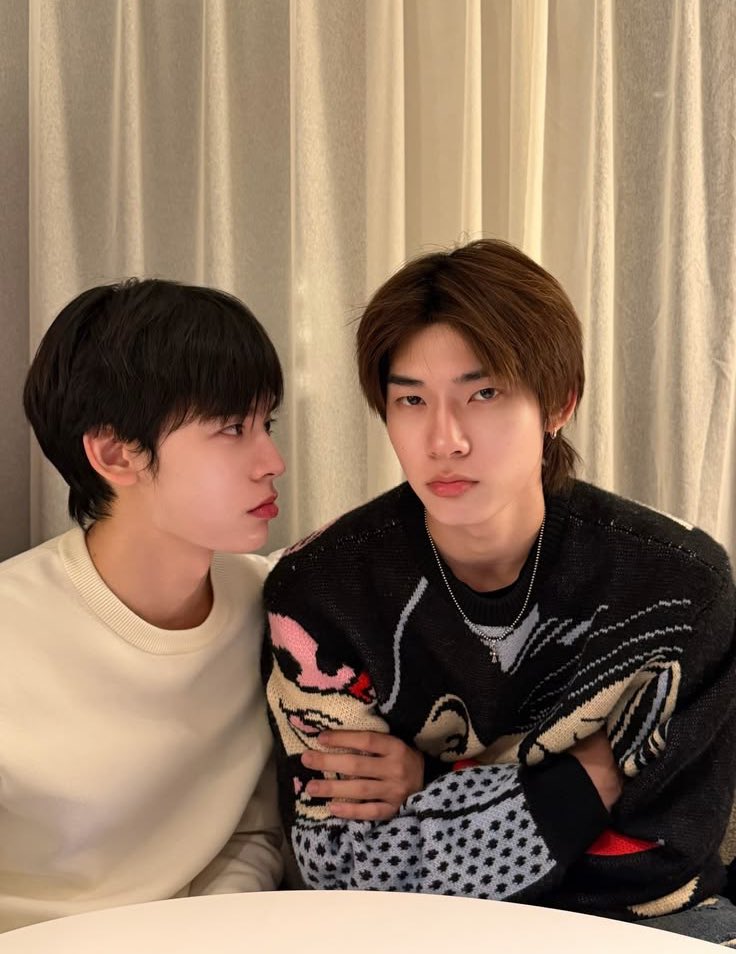 hanni ★ | teeteepor ♡ tweet media