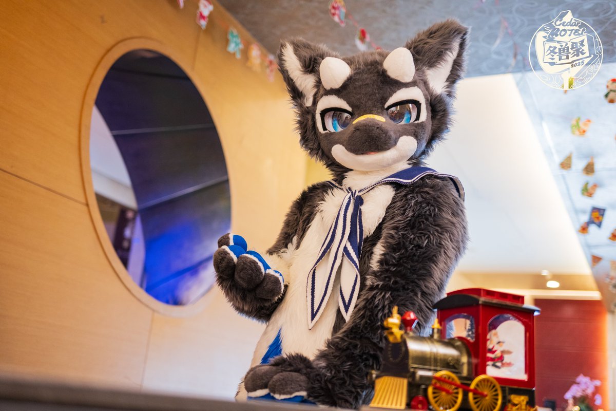 SuperFurryFusion tweet media