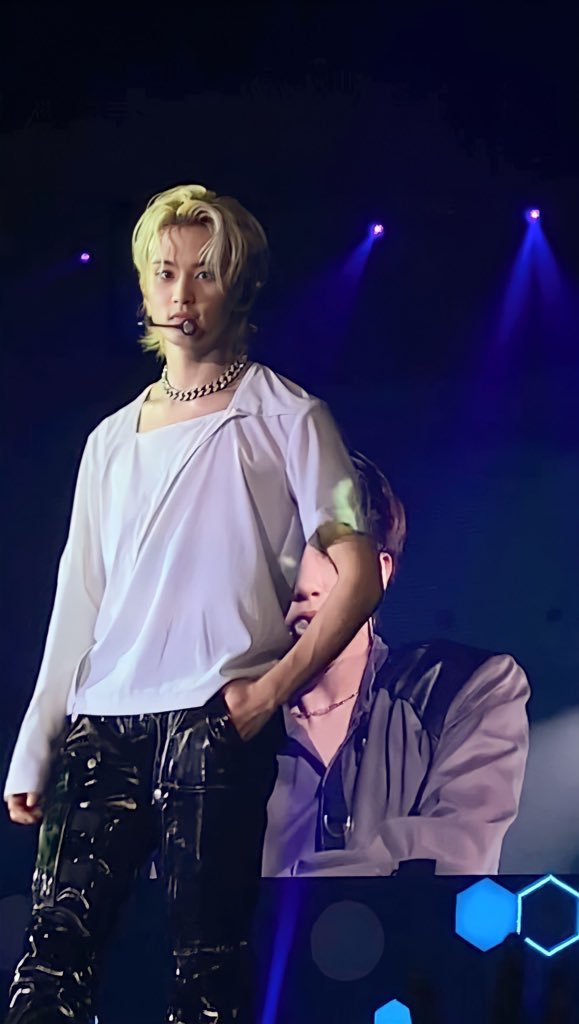 jaeminnadd's tweet photo. terakhir ketemuuuuu mark langsung maret 2023 yaAllahh, trs fokuss ngurus anak sampe ga ngikutin aktifitas nct karna sibuk bgt  jd istri dan ibu😭😭😭😭 tbtb dpt kamar mark left dari nct SEDIH BGT AKU MARK SEDIHHH😭😭 tp apapun itu yg terbaik buat kamu, semoga kamu bahagia🥹💗 https://t.co/9Rm1JgI8zm