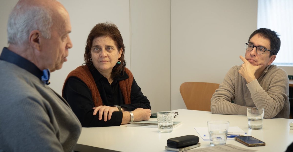 Política&Prosa tweet media