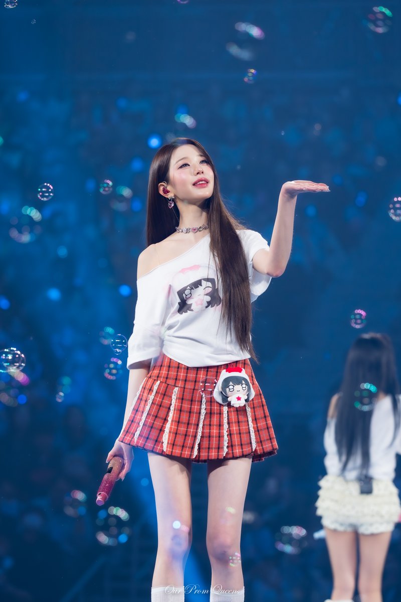 Our Prom Queens tweet media