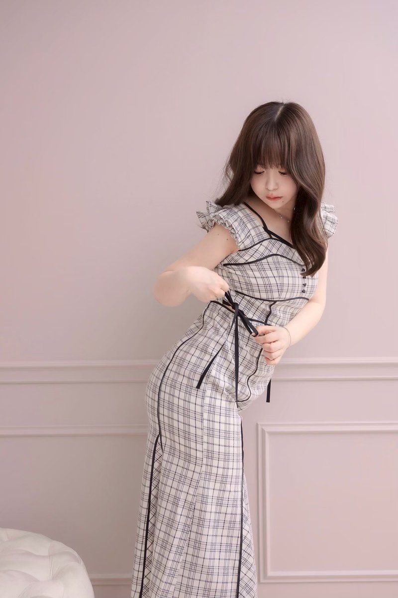 dolceliche's tweet image. \ RESTOCK ITEM /

ご好評につき完売しておりました
カットワークワンピース
販売開始いたしました🍽️

■カットワークワンピース
（ホワイトチェック / グレーチェック）
¥18,000 (taxin)

dolceliche.shop/items/684289e0…

#dolceliche