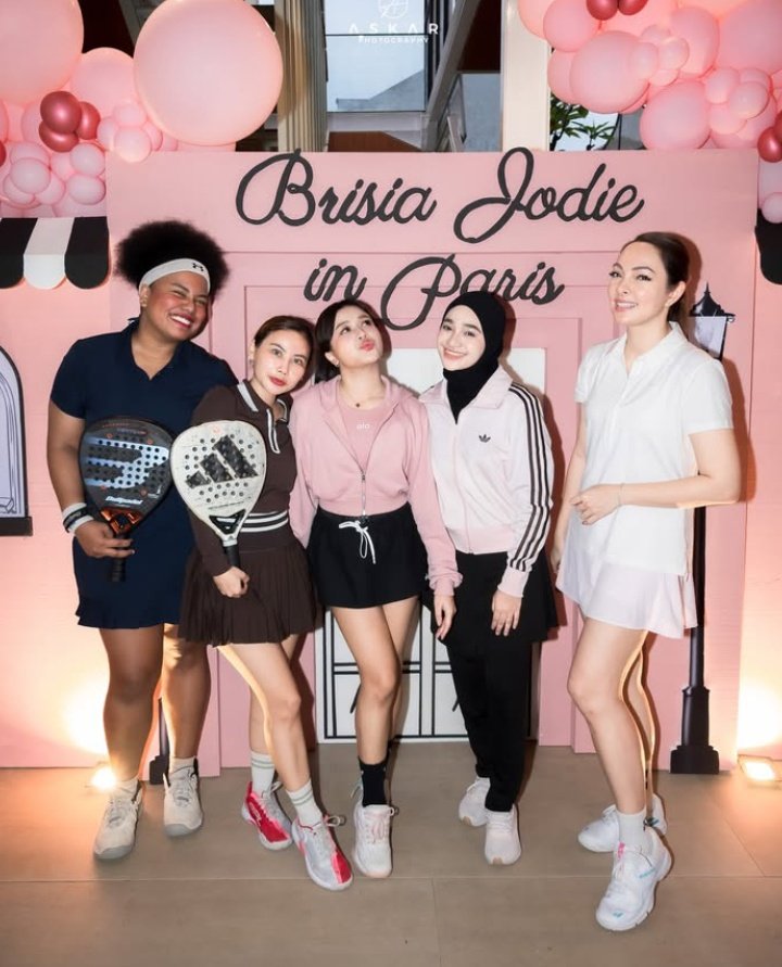 elzayabbb tweet media