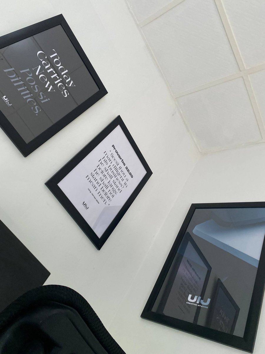 Creative UI tweet media