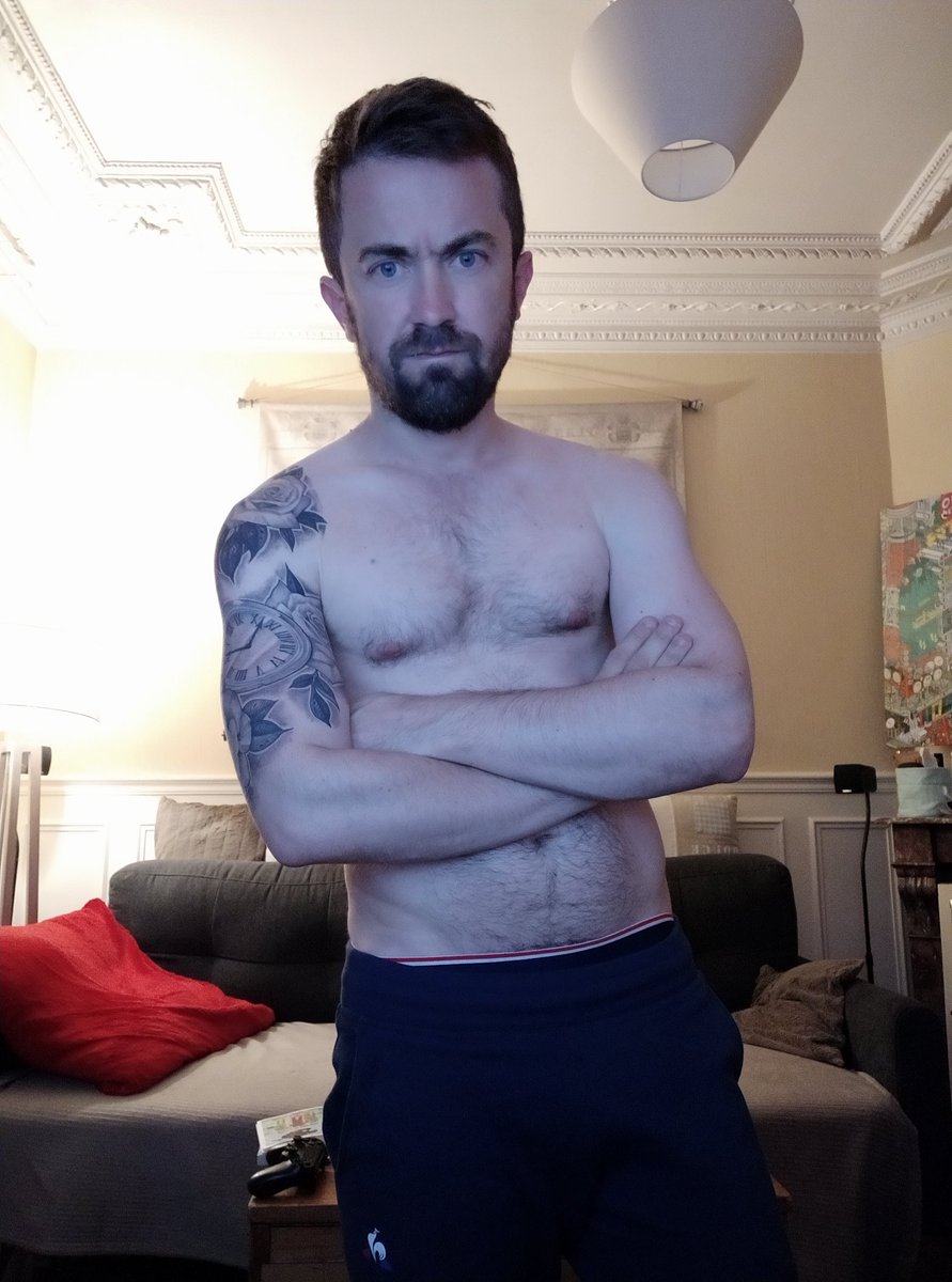 Crusing boy 75 🔞 tweet media