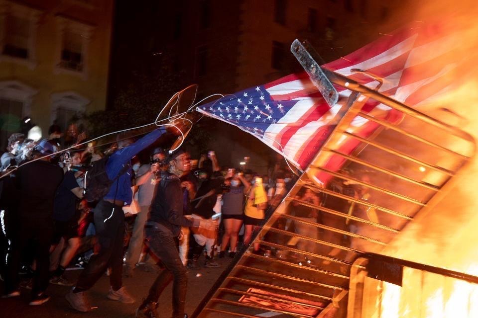 Jeff Smith tweet media