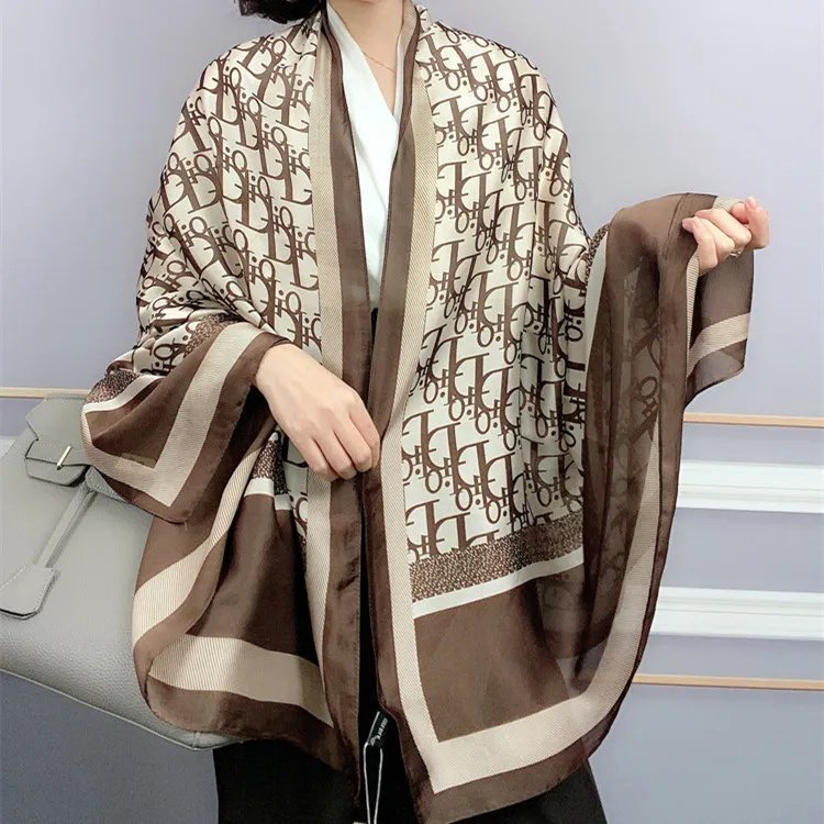 Alexis258111's tweet photo. 🥰Reps Designer Fashion Letter Imitation Silk Shawl

💰💕Price: US$10.56👉https://t.co/IUisrOMAtF😘Style: Fashion
#shawl #dior #fashion #repsaccessory #onlineshopping https://t.co/IH4NCLIpP1