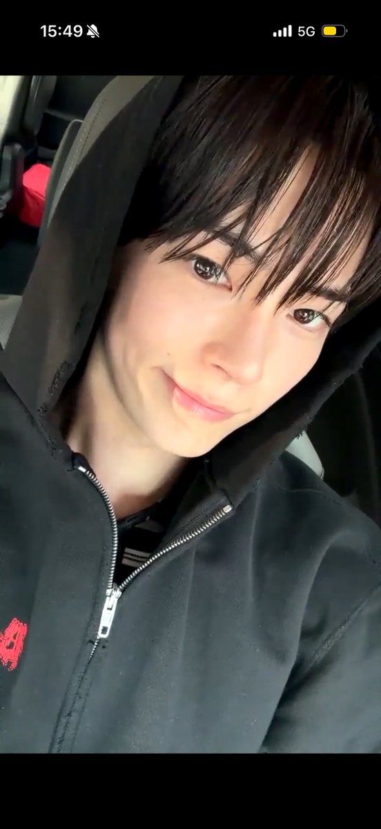 멩⸍꙳ tweet media