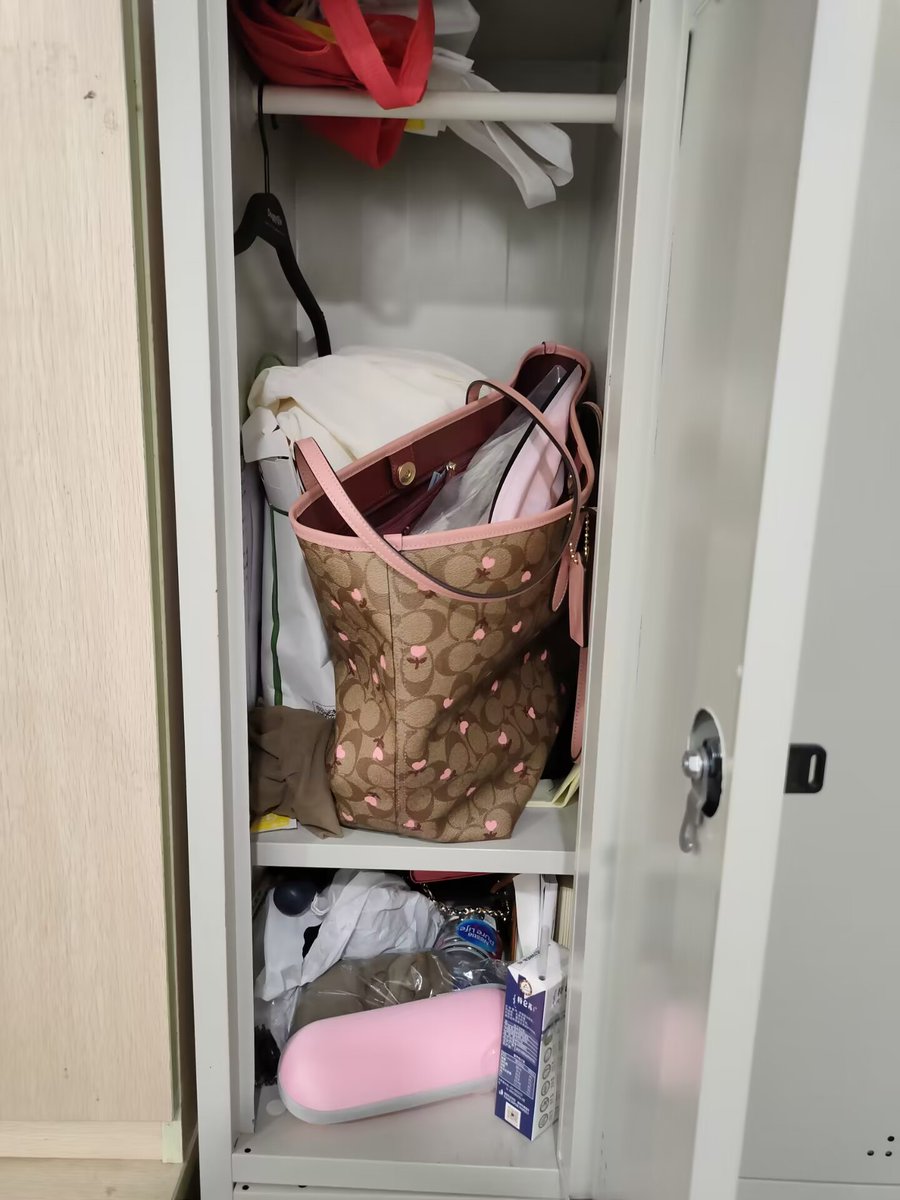扫楼保养员 tweet media