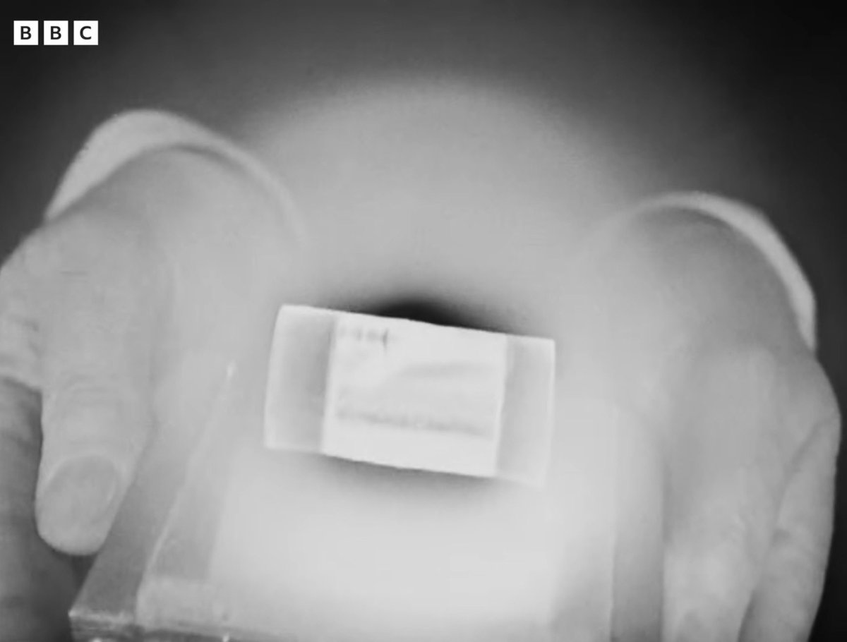 UnimpressedLink250 tweet media