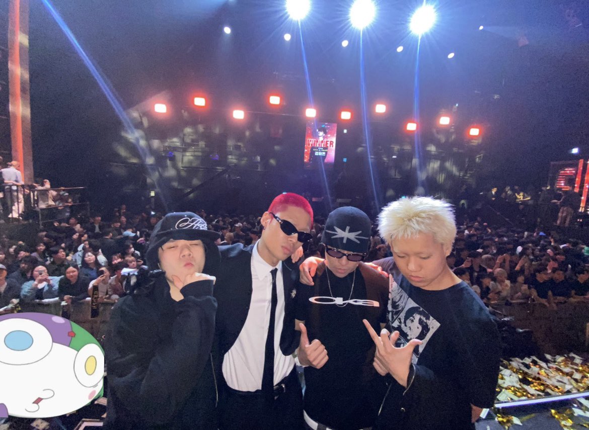 boyaudio2001's tweet photo. 어제 우리끼리 찐하게 한컷했어 https://t.co/IcN9vmjzY2