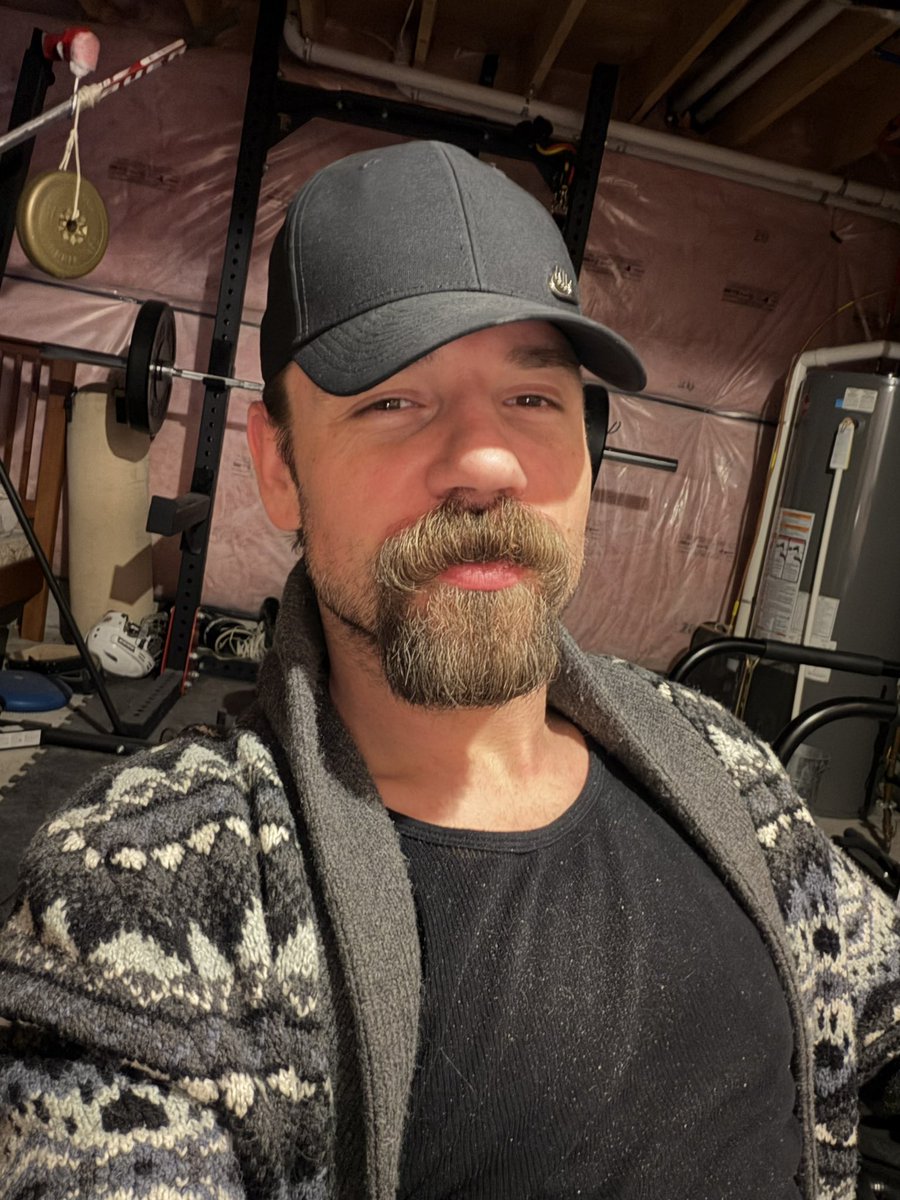 TommyGun717's tweet image. #Moustache #Goatee