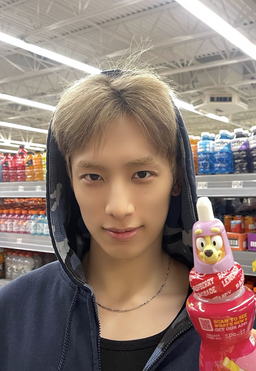 ALL(H)OURS tweet media