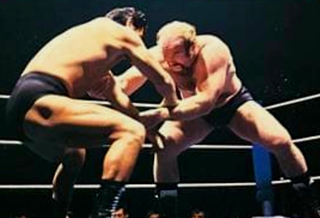 #アントニオ猪木
#ローラン・ボック
#新日本プロレス

今日も1日
お疲れさまでした！