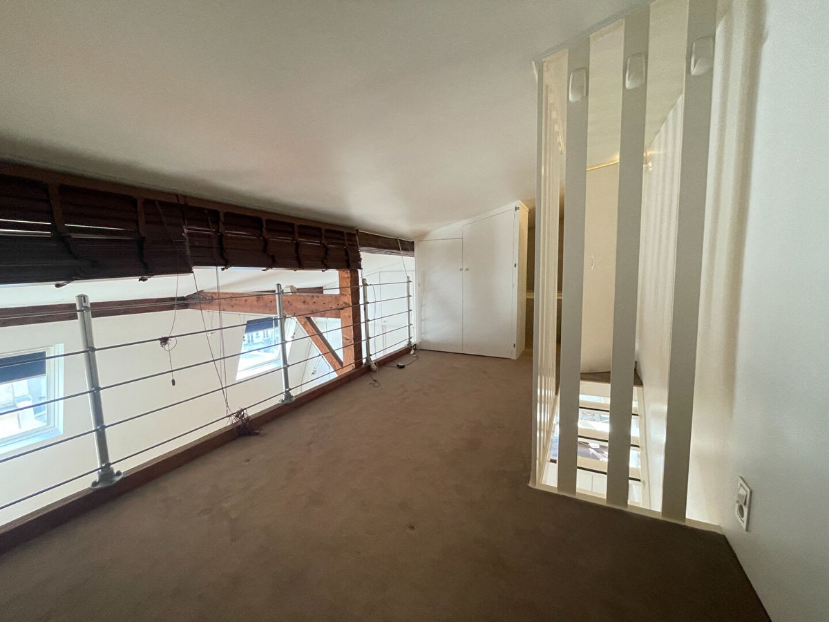 ✨ EXCLUSIVITÉ – #paris17
🏡 Studio 39 m²
🌇 Vue Tour Eiffel
🏢 Dernier étage avec ascenseur
💶 371 000 €
📍 Quartier #ternes
👉 Une opportunité rare 
🔗 ladresse.com/annonce/achat/…

#immobilierparis #vueeiffel (...)