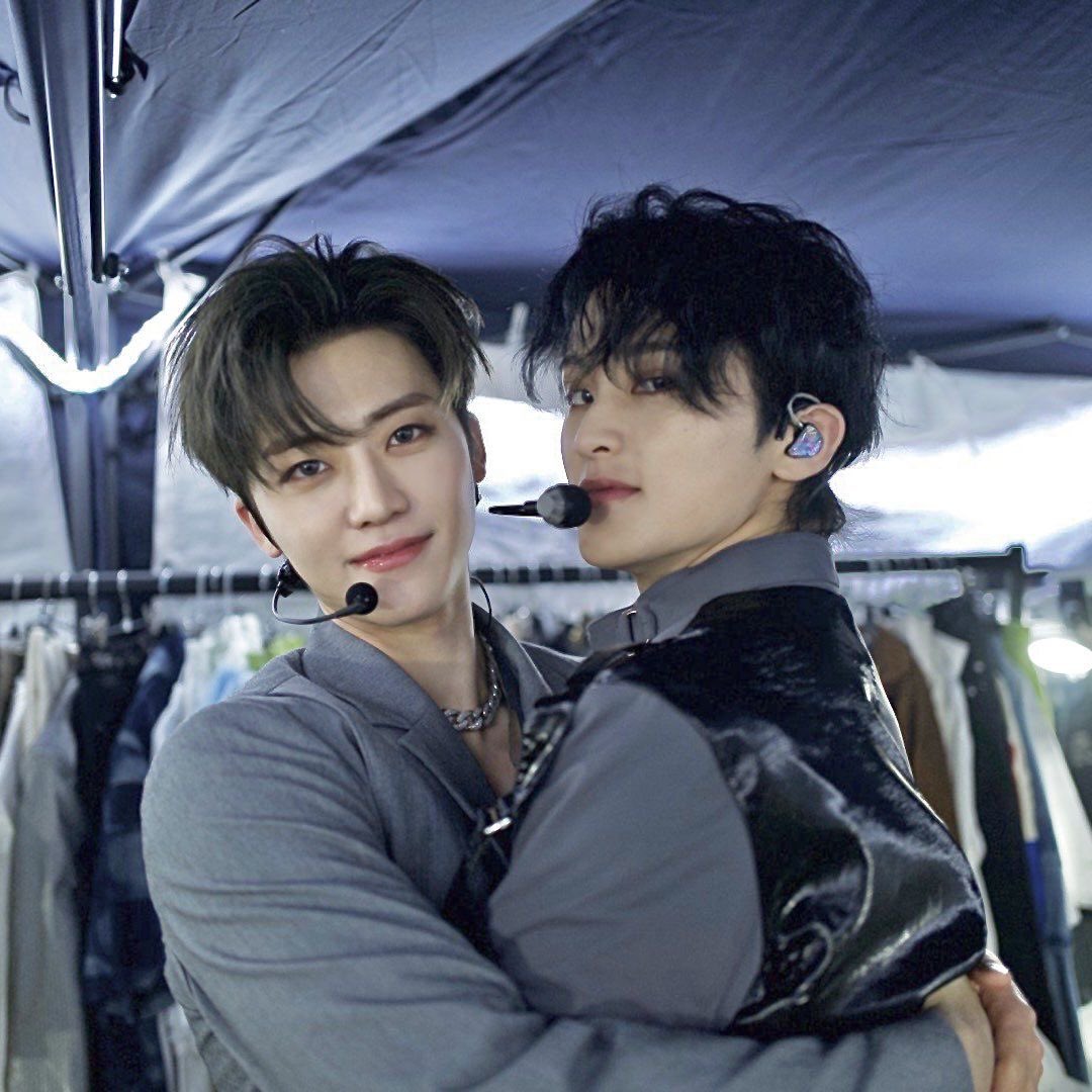 🐰🐱 tweet media