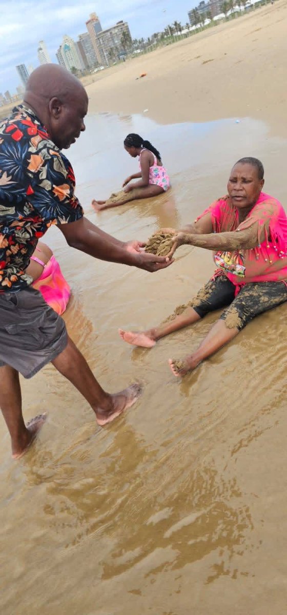 Mwami lu tweet media