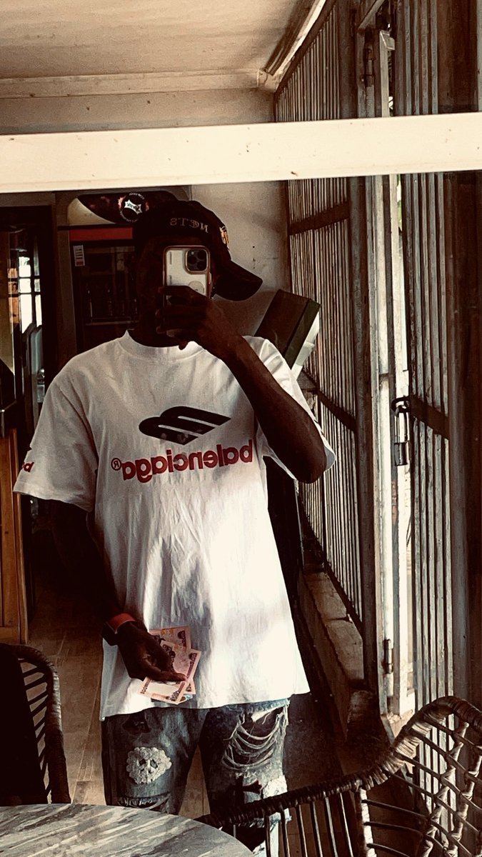 King David tweet media