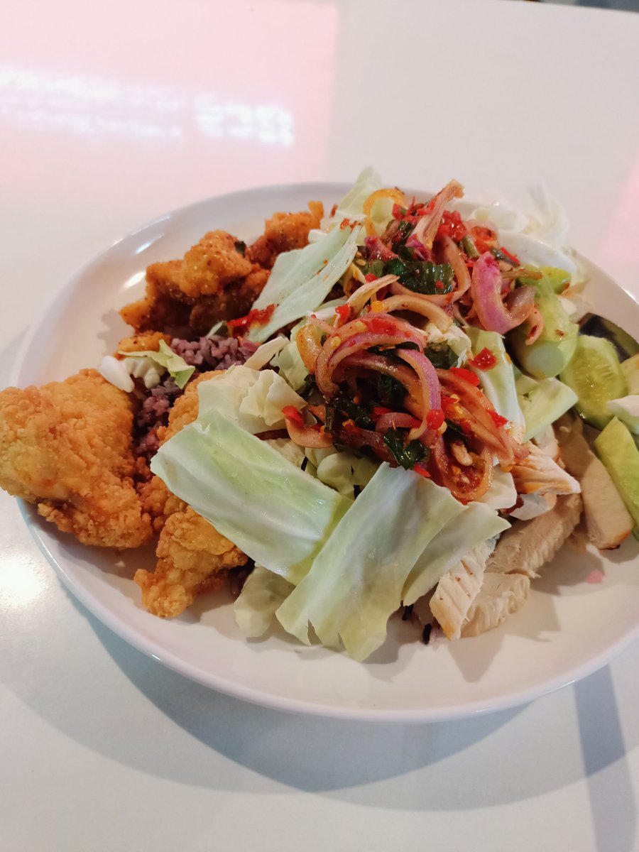 แมวเป็นสัตว์กินเนื้อ tweet media