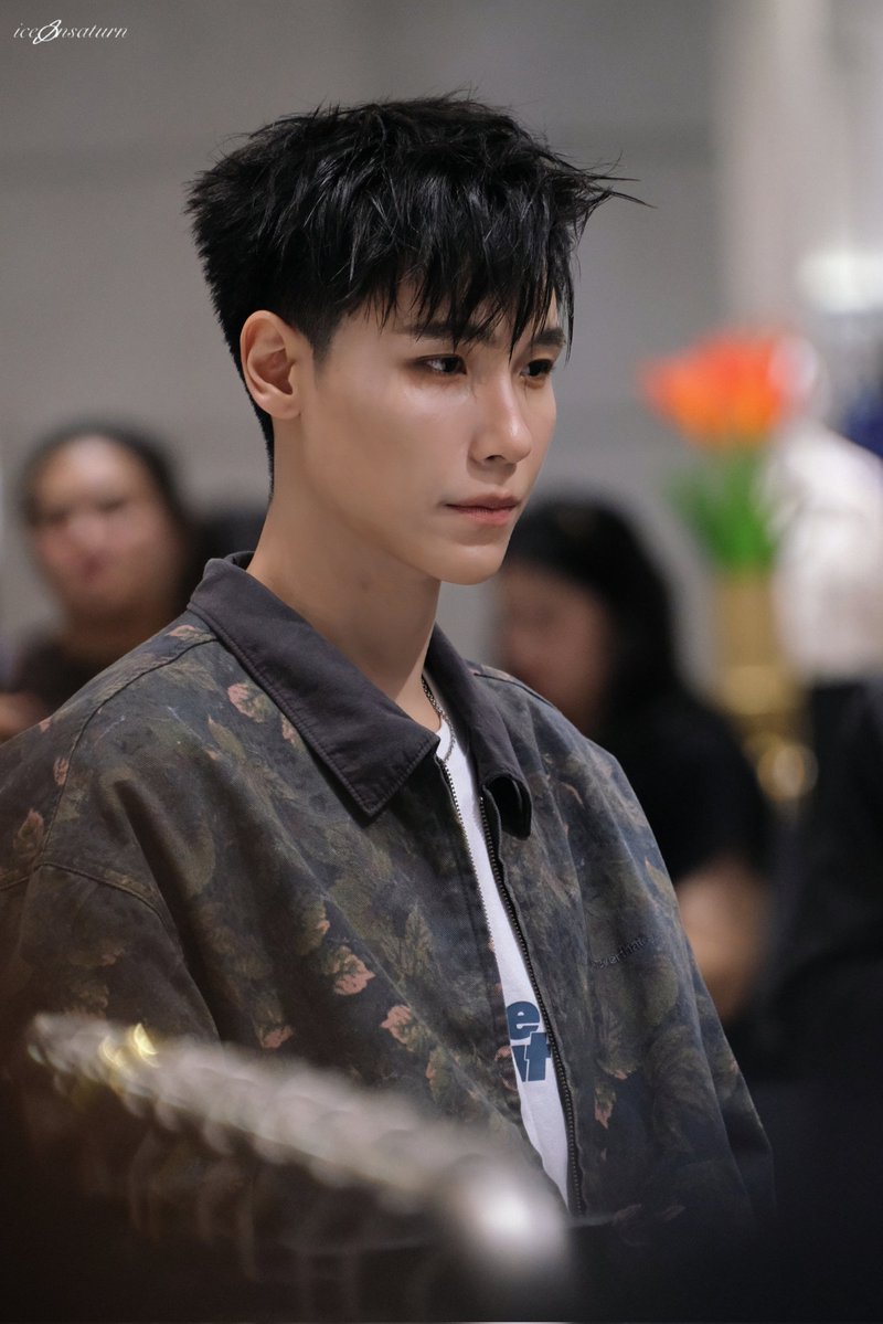 ice_on_saturn tweet media