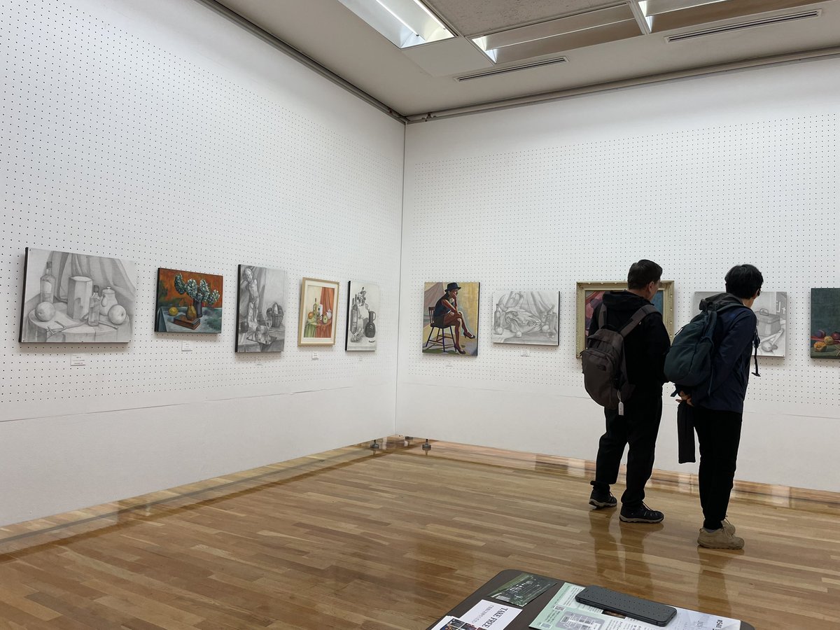 youga_art's tweet photo. 絵画教室 #用賀アトリエ の展覧会「用賀アトリエ展」を開催中です。受講生54名、講師3名による114点の作品を展示しております。ぜひご高覧ください。

「用賀アトリエ��」
2026.3/31（火）～4/5（日）
10:00〜18:00
（最終日16:30まで）
#世田谷美術館 区民ギャラリー
#柴田俊明
#清田悠紀子
#手綱笹乃 https://t.co/nyJbupyUYB