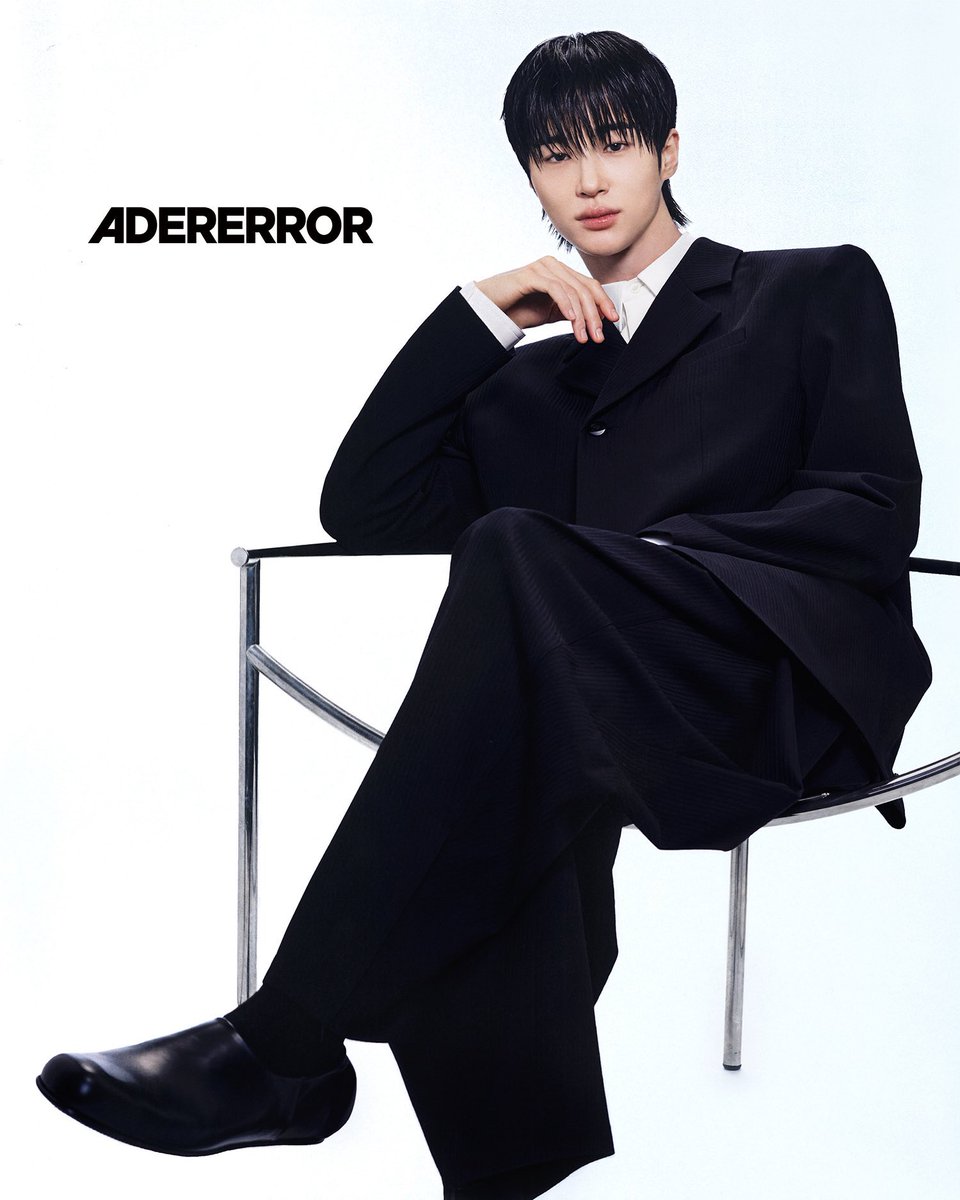 dinoomelody's tweet image. Byeon winkeu Seok 😉✨or Byeon WooSeok

ofc, he always looks unreal☺️✨

#ByeonWooSeok
#ADERERROR #Ambassador
#변우석 #ビョンウソク