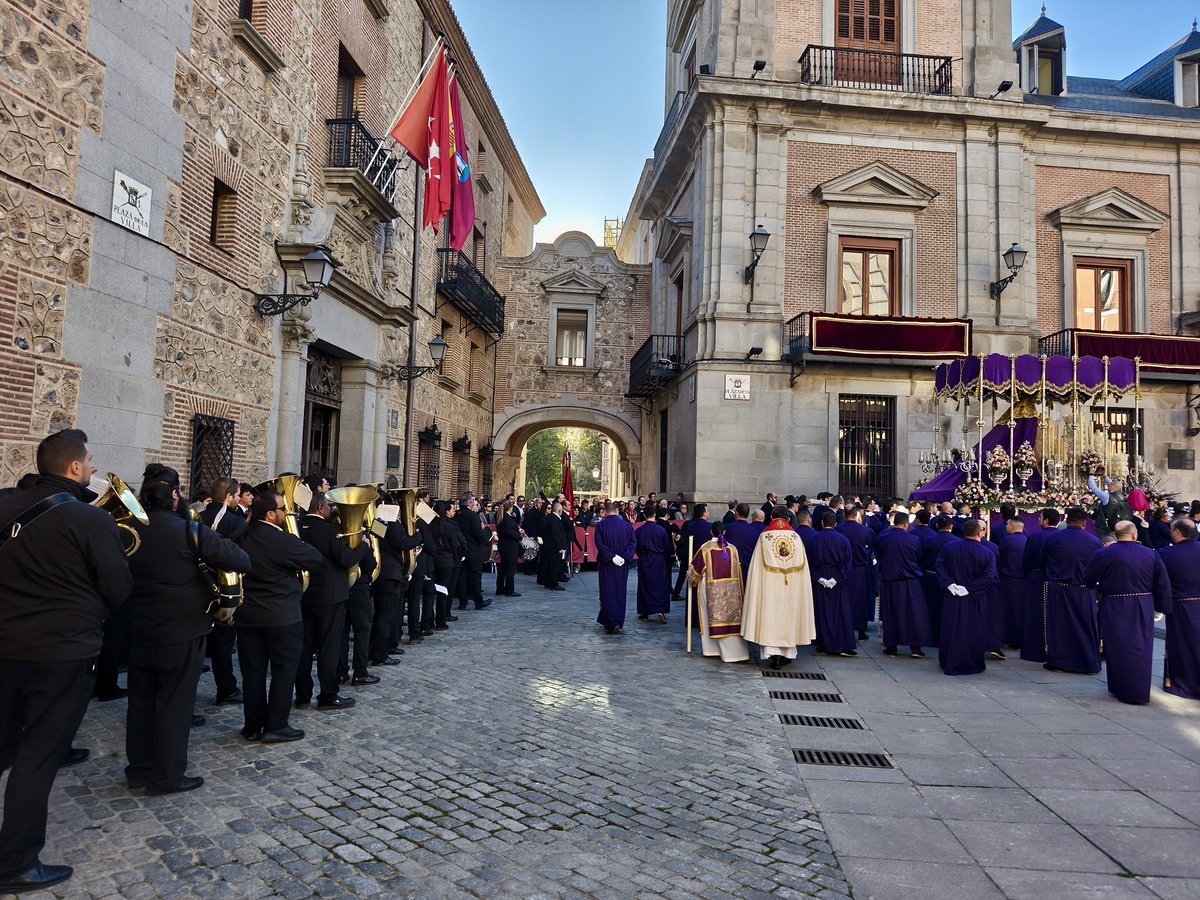 La Lira de Pozuelo tweet media