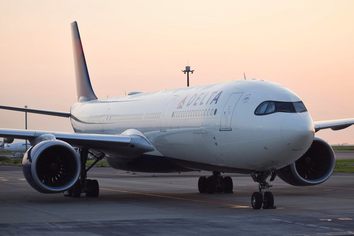 あ や め tweet media