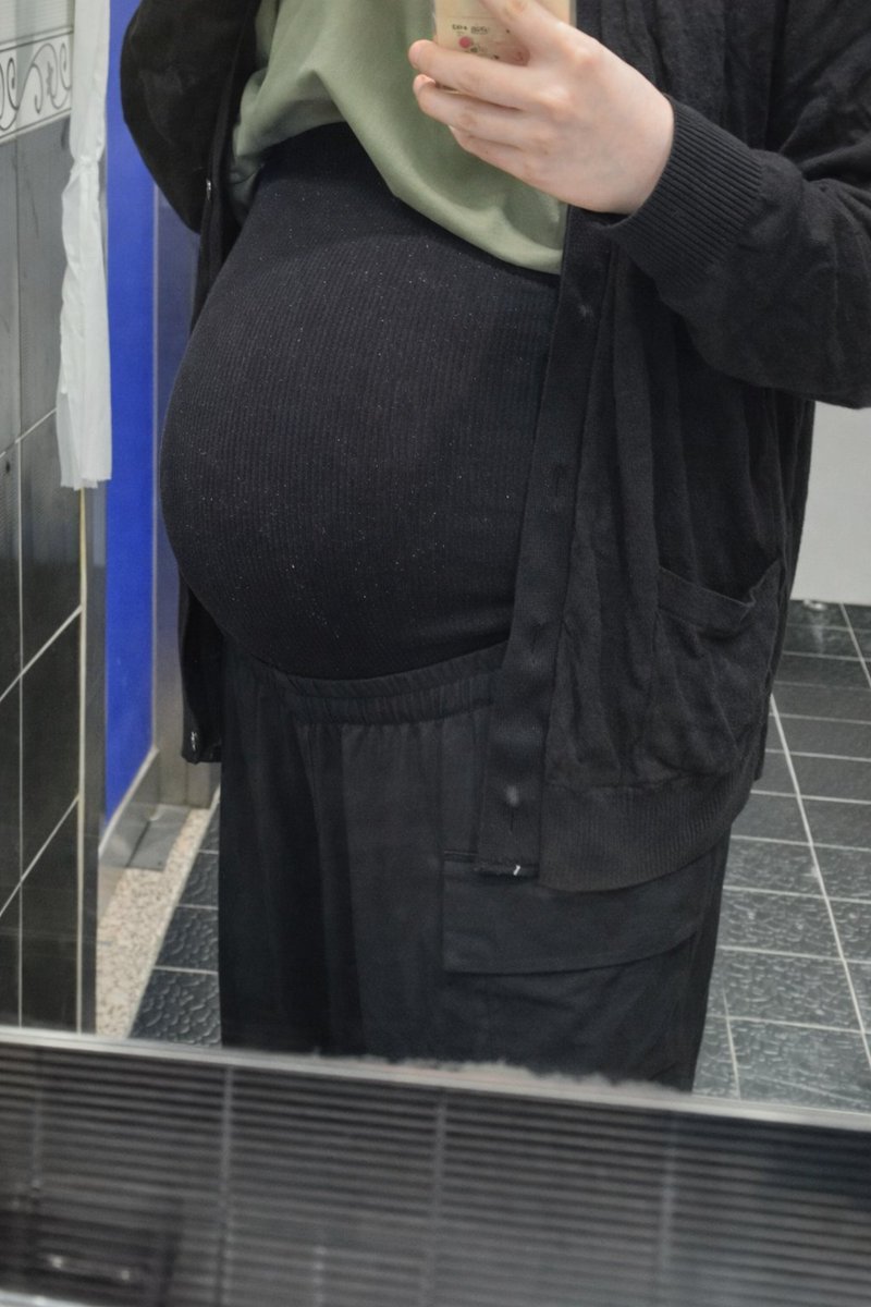 kimmmm0814's tweet image. work.....

#mpreg #pregnantman #omega