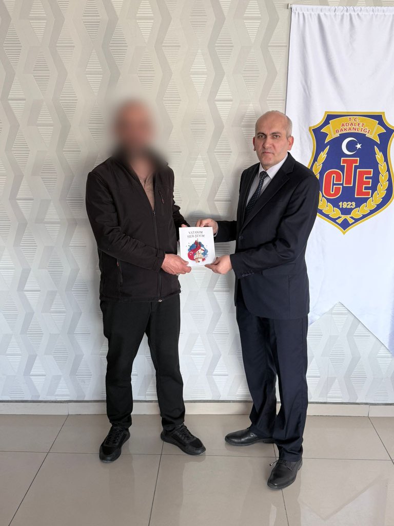 Manevi Rehberlik Birimi tarafından yapılan “Ramazan ve İslam Kardeşliği” konulu resim yarışmasında dereceye girenlere ödülleri takdim edildi.