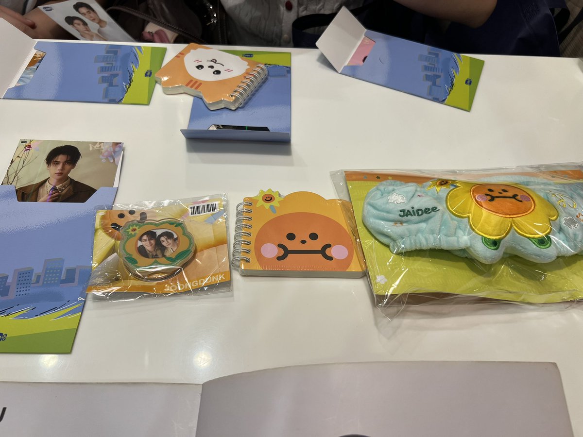 yoohha👾 tweet media