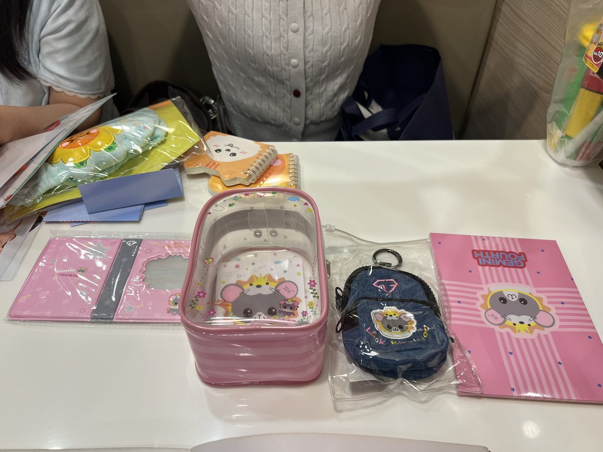 yoohha👾 tweet media