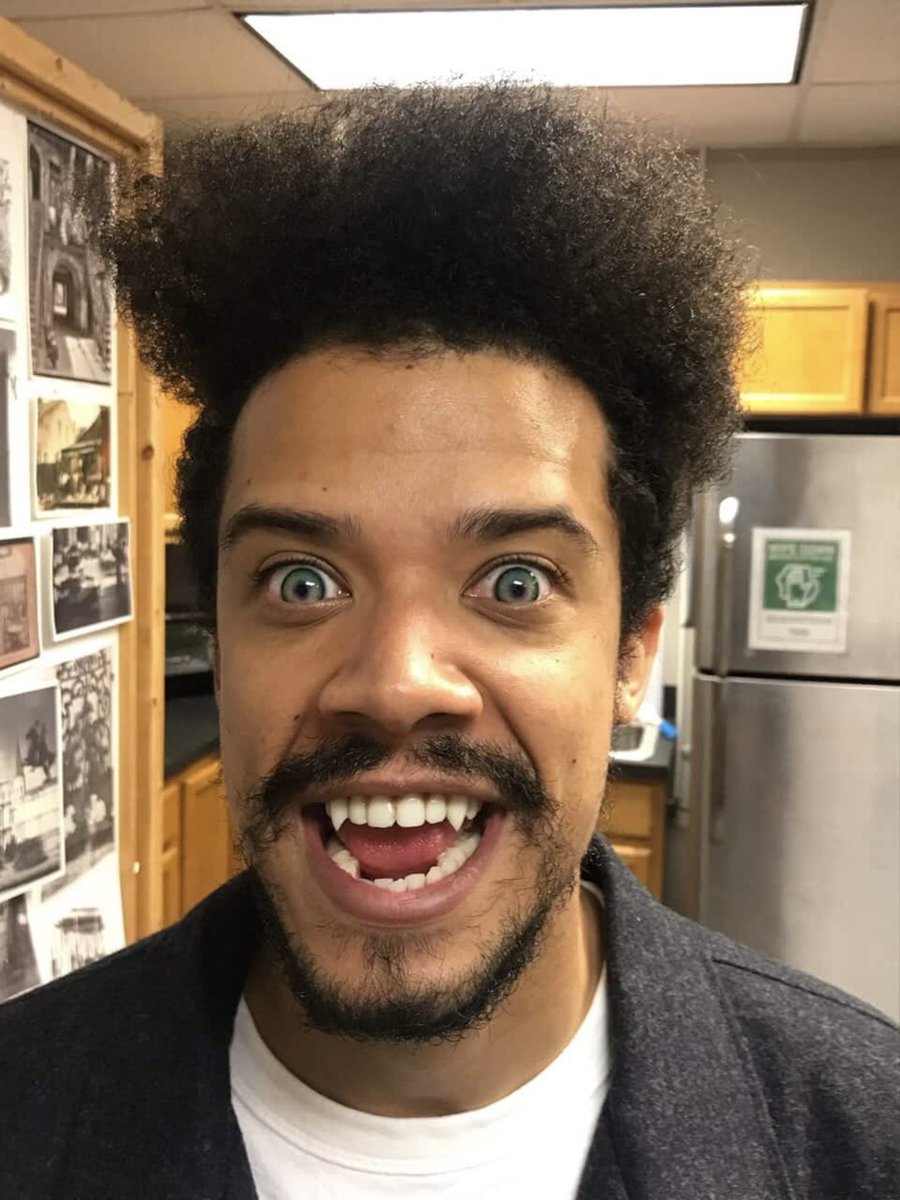 lovebotjacob's tweet image. new/old photos of jacob in a fang fitting 🧛🏻