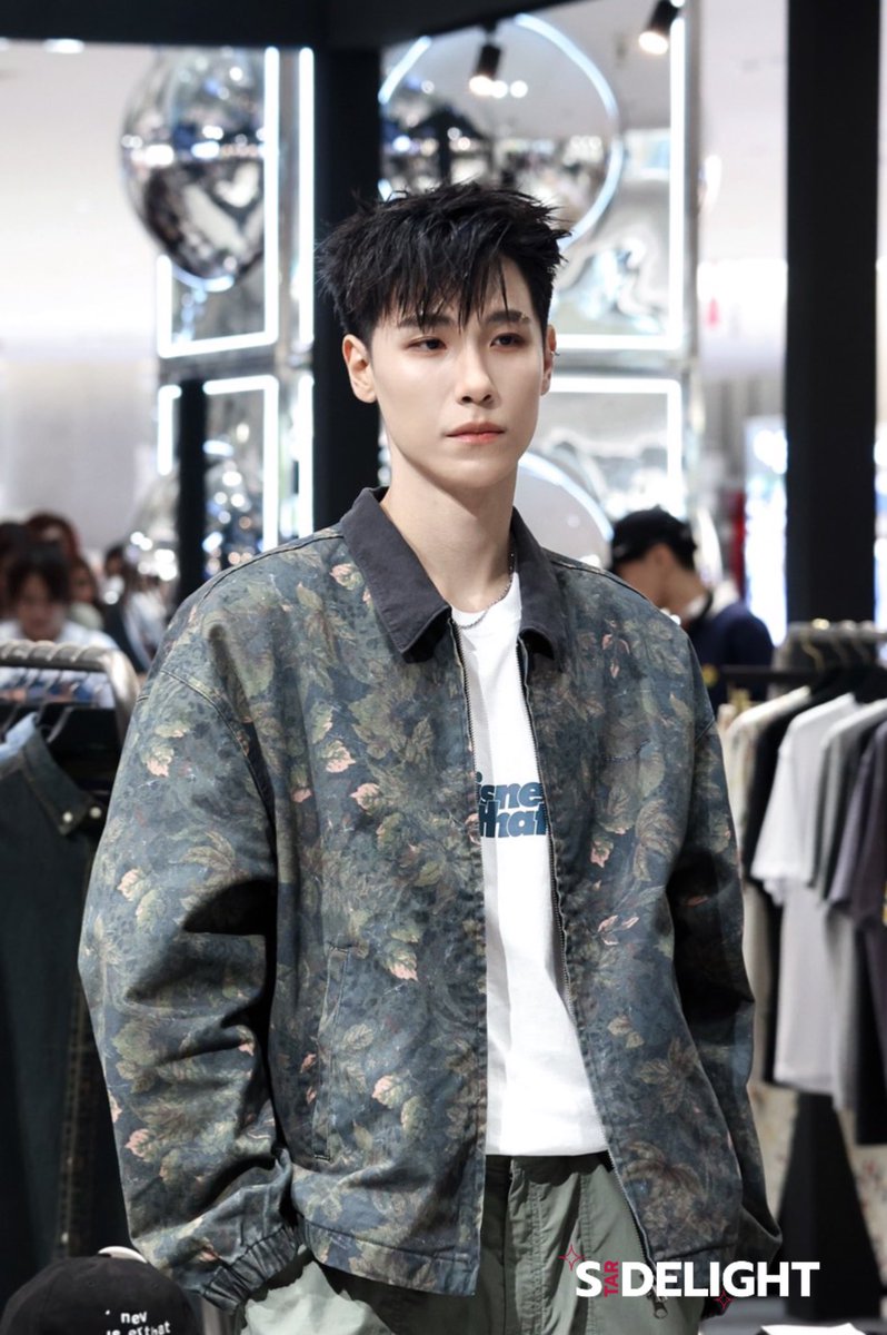 StarDelight tweet media