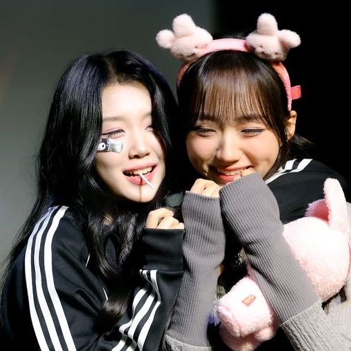 tripleS nugu duos tweet media